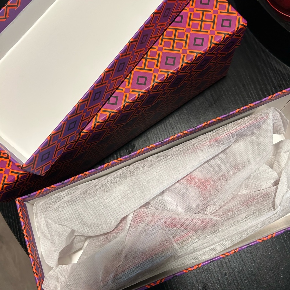 Tory Burch Red miller Sandals NWT size 8 - Picture 5 of 5